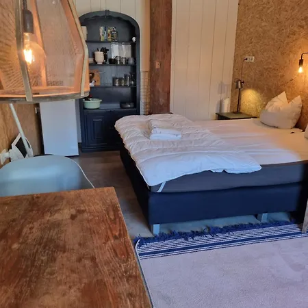 Trekkershut De Tulpenweide Breezand