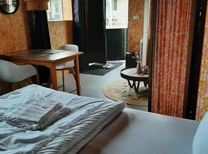 Trekkershut De Tulpenweide *