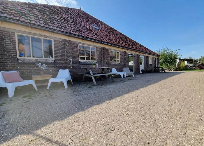 Camping Trekkershut De Tulpenweide Breezand